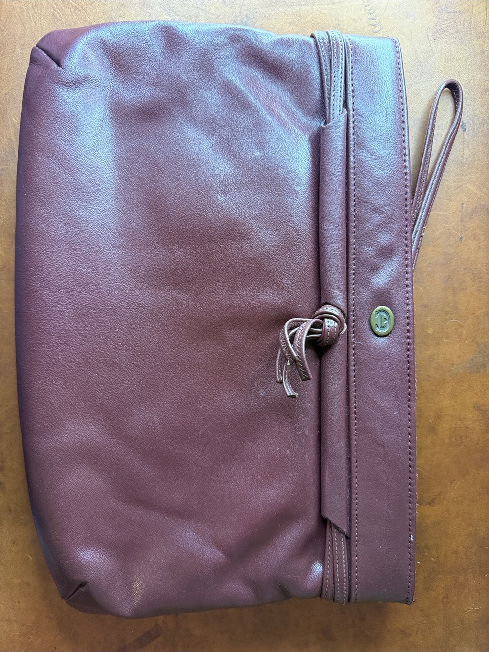 Vintage Leather Wristlet Clutch in Burgundy